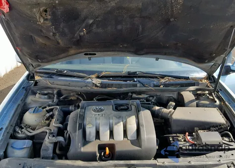 2005 Volkswagen Jetta Gls Tdi from USA, damaged, VIN 3VWSR69M75M027687